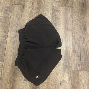 Lululemon hotty hot shorts size 4